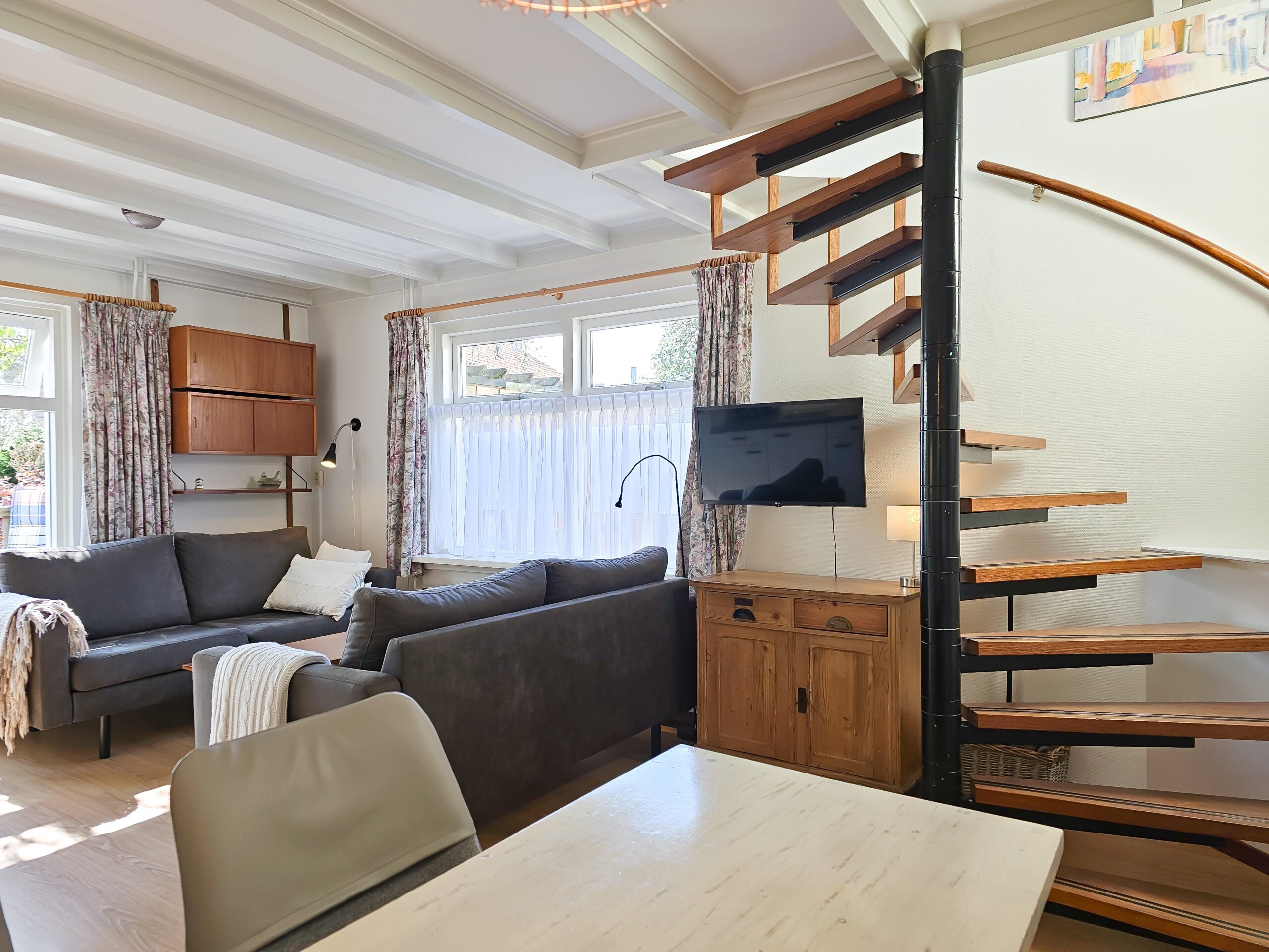 eettafel-trap-zithoek-domburg